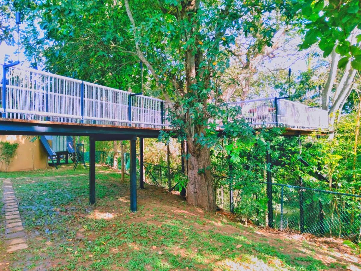 Kottawatta River Bank Resort Udawalawe Buitenkant foto