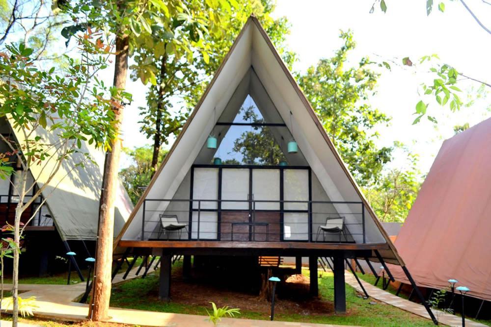 Kottawatta River Bank Resort Udawalawe Buitenkant foto