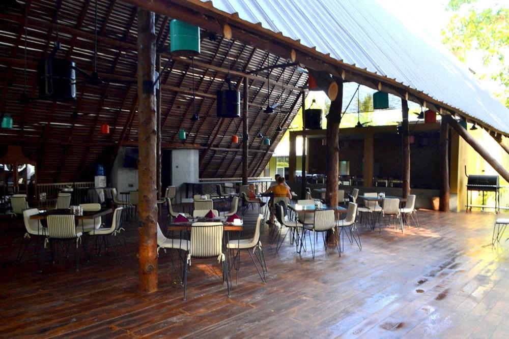 Kottawatta River Bank Resort Udawalawe Buitenkant foto