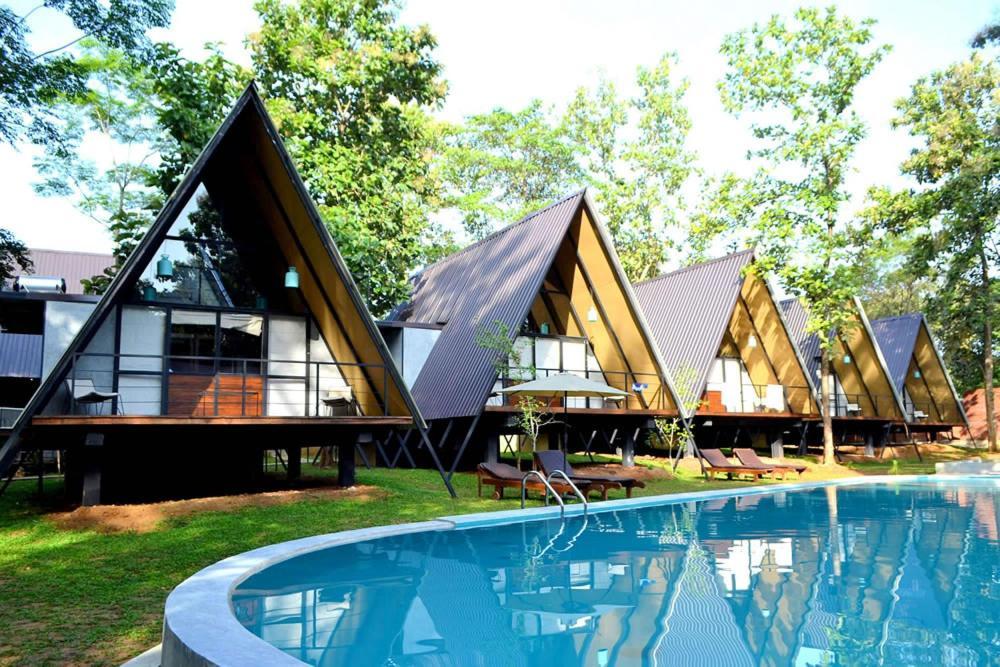 Kottawatta River Bank Resort Udawalawe Buitenkant foto